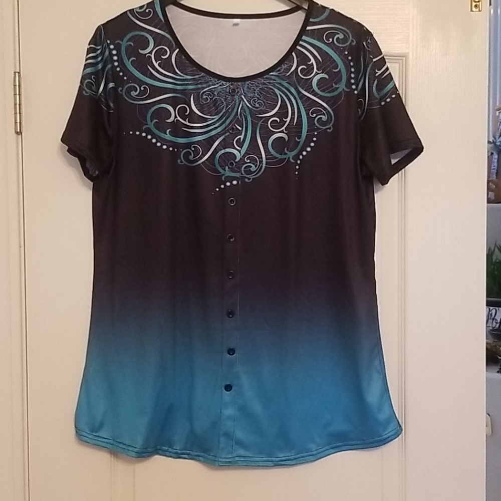 Blouse with short sleeves
